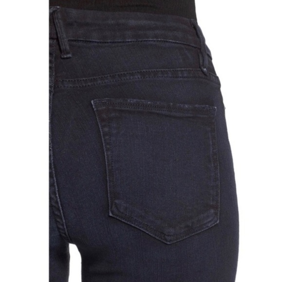 Good American || +Size Good Legs Distressed Jeans - Picture 6 of 8